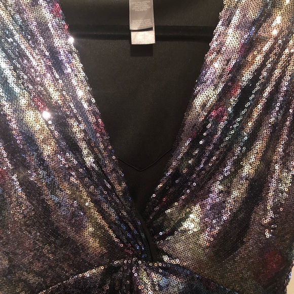 Womens dress - Picture 2 of 12